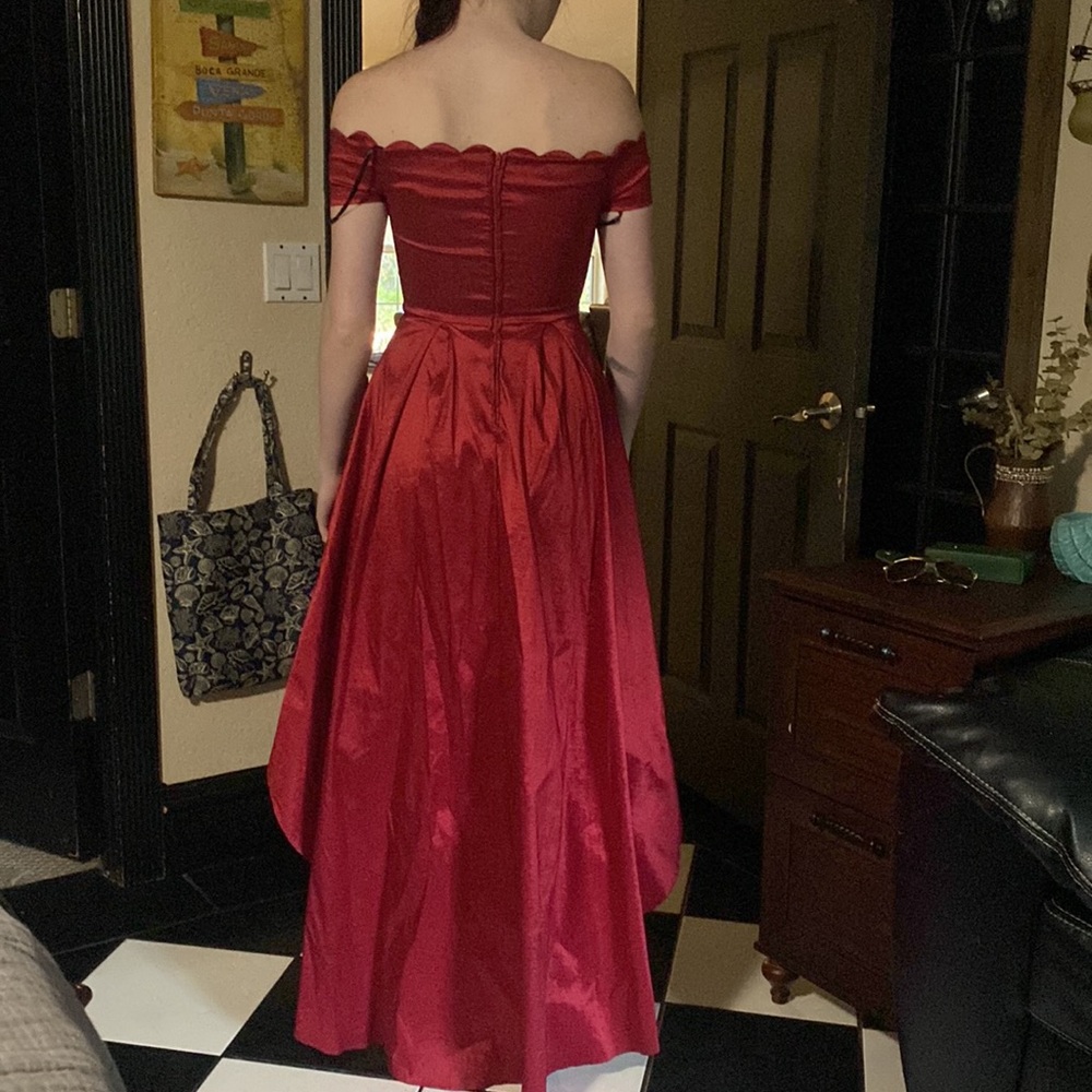 PROM DRESS - Picture 2 of 3